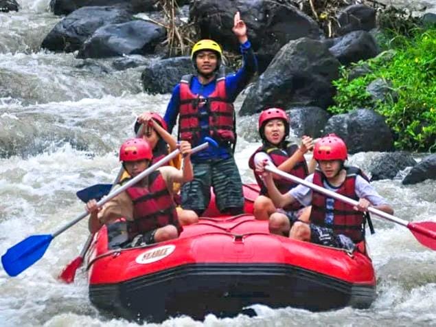 Villa Batu Malang 10–60 Orang + Kolam Renang Private Murah di Batu Malang | Villa Batu Malang