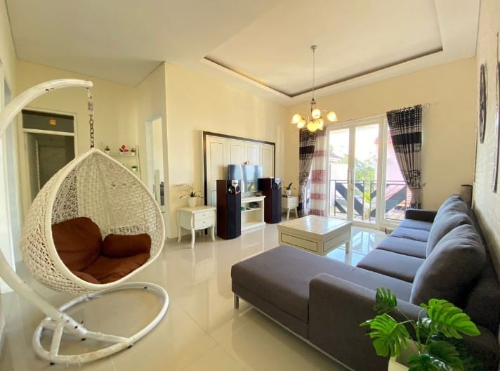 Villa di Batu untuk 30 orang