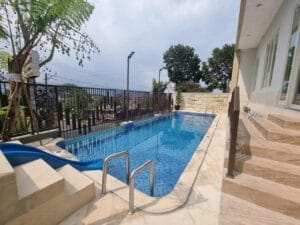 Villa Kolam Renang di Batu – 15 Rekomendasi Terbaik Villa Batu Malang Villa kolam renang di Batu kapasitas besar untuk rombongan dan gathering