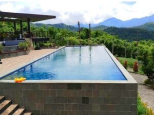 Villa Kolam Renang di Batu – 15 Rekomendasi Terbaik Villa Batu Malang Villa kolam renang di Batu dengan pemandangan pegunungan yang sejuk