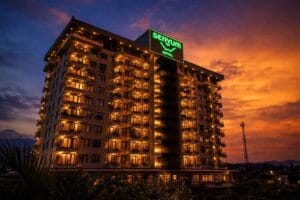 17+ Hotel di Batu Malang Terbaik dan Favorit Wisatawan Villa Batu Malang Senyum World Hotel Batu Malang dekat Jatim Park 3 cocok untuk keluarga